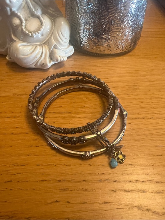 Lucky Brand Jewelry - Lucky Brand Stacked gold Metal Bangle Bracelet Set with Flower & Turquoise Charm